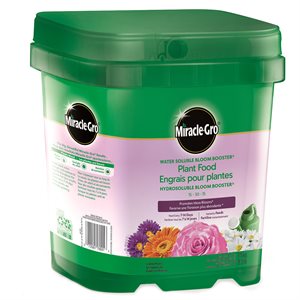 Miracle-Gro Water Soluble Bloom Booster Plant Food 15-30-15 1.5kg